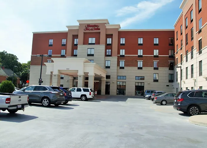 Hampton Inn & Suites Cincinnati / Uptown - University Area